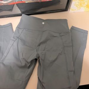 90 degree Leggings in a light green color size small